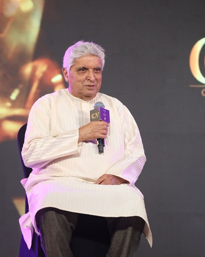 Javed Akhtar’s Humorous Take on Romance at Critics’ Choice Awards