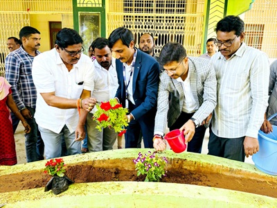 axis max life plants 7000 saplings across 35 cities by 1700 volunteers