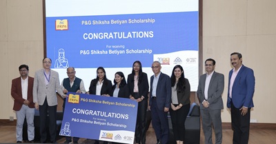 pg shiksha betiyan scholarship awarded to three students at iim mumbai