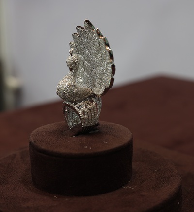 jewellery display at igi d show 2025 4