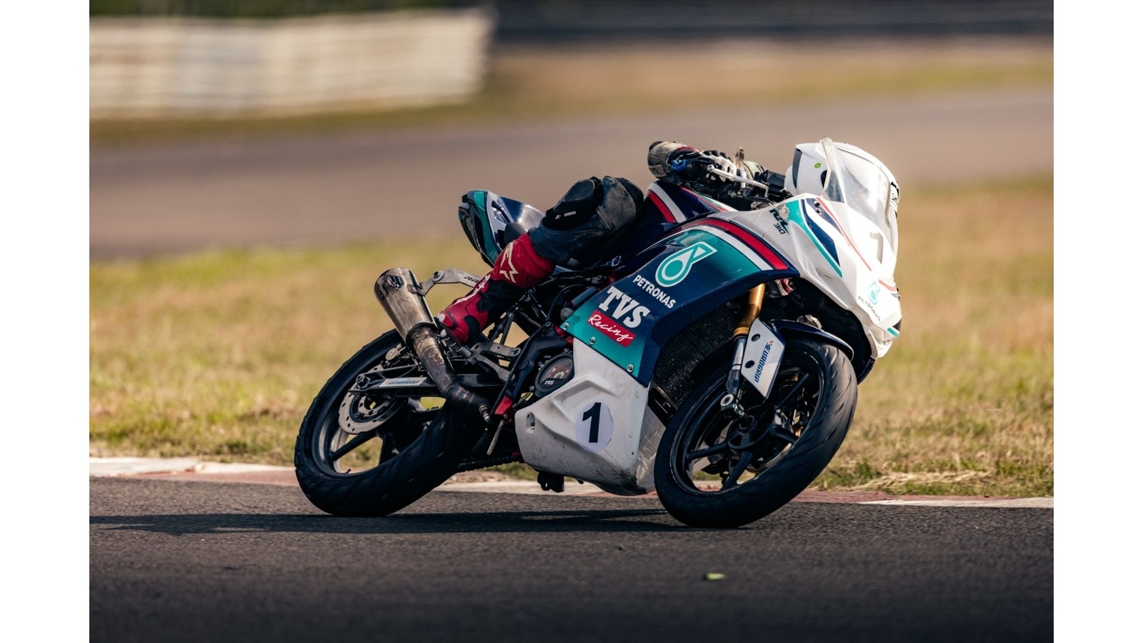 Eurogip Tyres ‘TECHNICAL PARTNER FOR PETRONAS 1 1